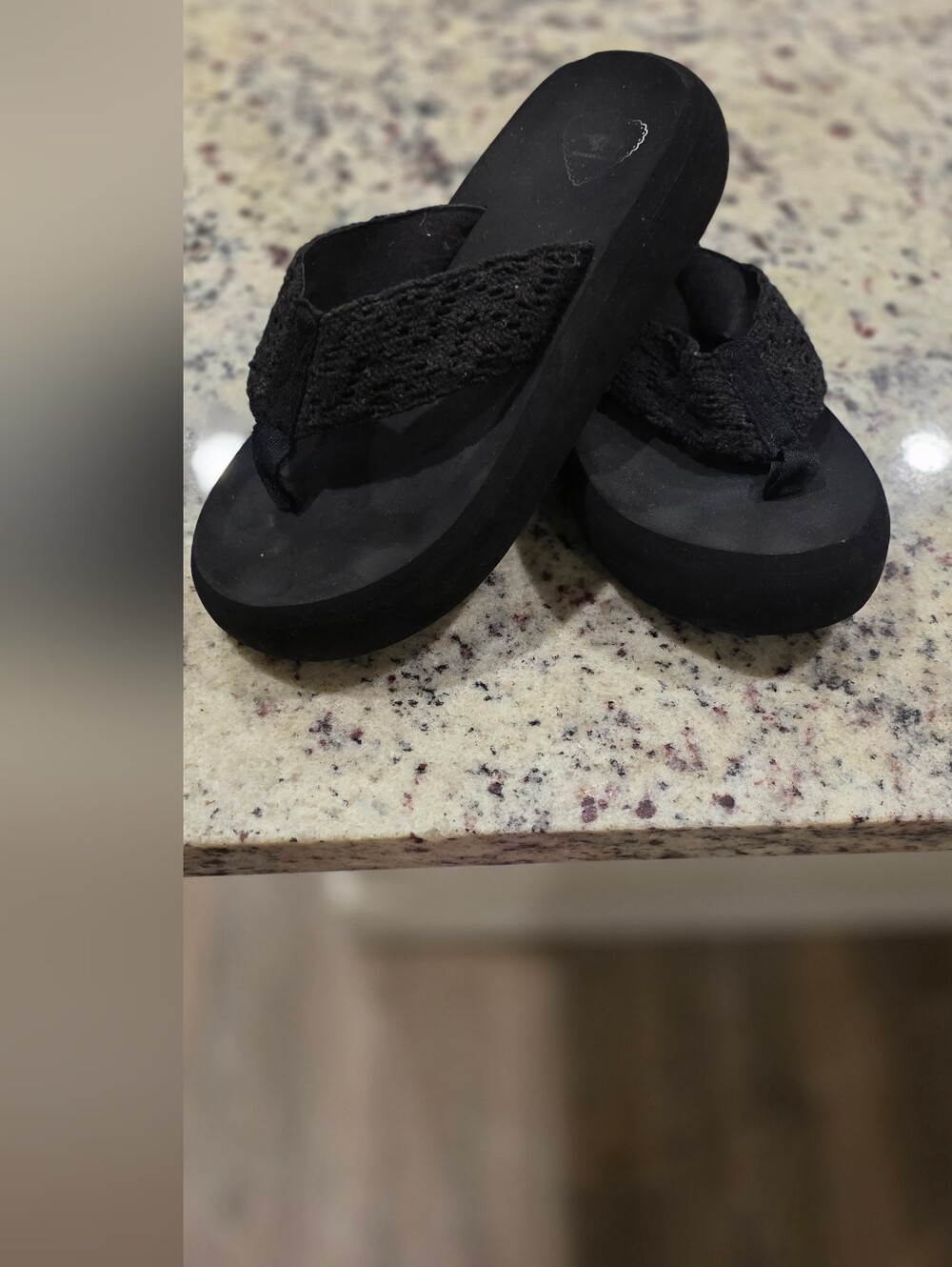 Rocket Dog Black Women's Crochet Platform Flip Flop Sandals Size 9